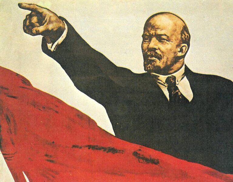 lenin_pointing